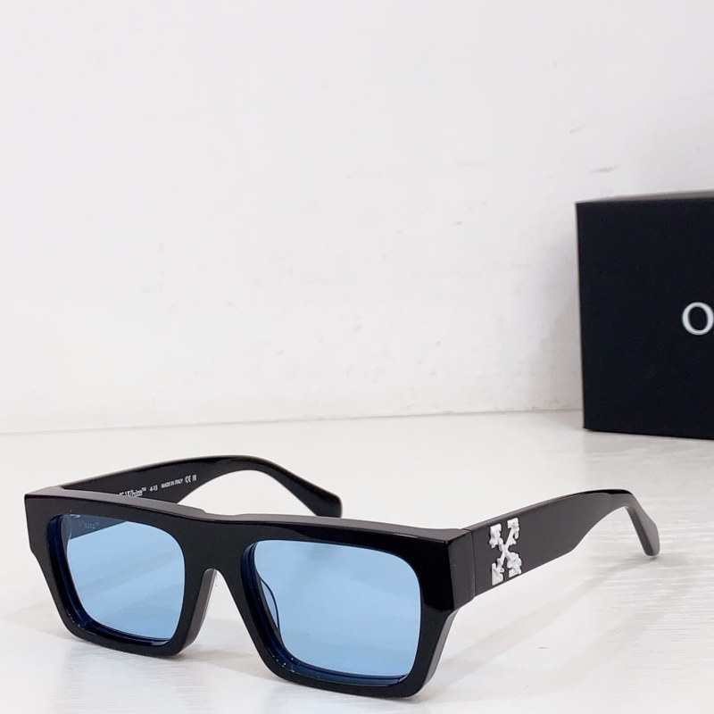 OFF WHITE